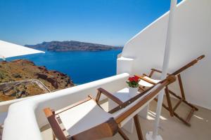 Oia Mare Villas