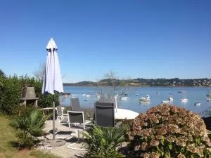 St Guenole Apartments - Trégarvan