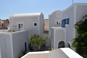 Wisteria Apartments Santorini Greece