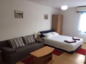 Crveno Zlato - Sveti Filip i Jakov