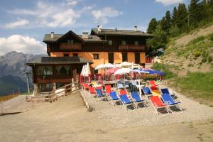 Chalet Dei Rododendri
