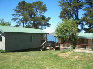 Rainbow Pines Tourist Caravan Park