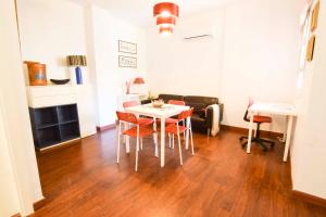 Duplex Apartment room in Letmalaga Bishop Orchard