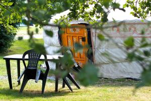 Campings Village de Yourtes : photos des chambres