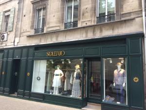 Appartements Souleiado St Remy centre Tout Confort : photos des chambres