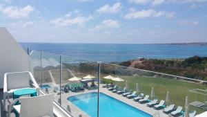 Maricas Boutique hotel, 
Pafos, Cyprus.
The photo picture quality can be
variable. We apologize if the
quality is of an unacceptable
level.