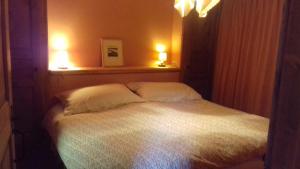 Authentic 2 bedroom apartment