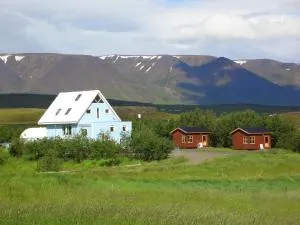 Guesthouse Pétursborg - Svalbarðseyri