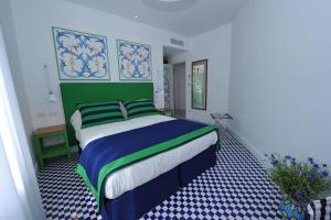 Deluxe Double or Twin Room with Sea View