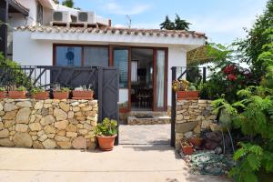 Battistina Holiday Home