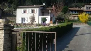 奥莱维斯度假屋 - Saint-Julien-Labrousse