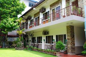 New Manila Suites