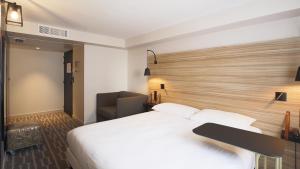 Hotels ibis Styles Laval Centre Gare : Chambre Double Standard avec Canapé