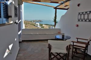 Kionia Panorama Studios Tinos Greece