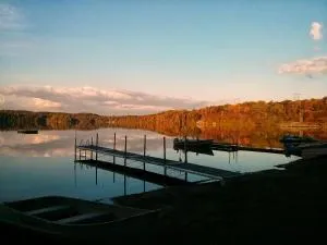 Marble Lake Lodge - Cloyne