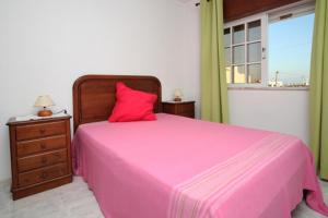 Villa V4 com Piscina Privada a 400 metros da Praia