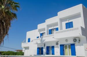 Hotel Delfini Ios Greece