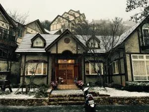 Spring Ground Resort - Lu-shan-wen-ch'üan