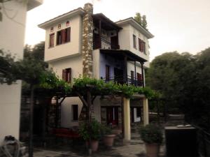 Byron Houses- Konaki Pelion Greece