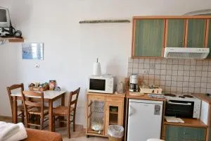 斯坦丁斯通酒店 - Ktikádhos