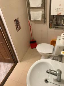 Apartment with Shower room in Yuzhniy Dvorik
