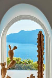 Deluxe Suite with Caldera View