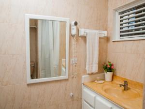 Hotel Neptuno Refugio