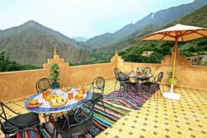 Atlas Mazik Lodge mountain views - Tizi Oussem