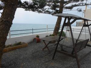 Frossos Sea Apartments