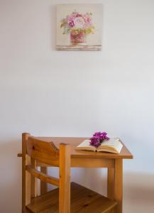 Malvasia Corner Studios - ex Romeos House