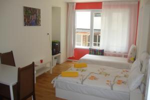 Guest Rooms Colours