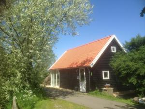 Cozy Holiday Home in Nieuwkoop near Lake