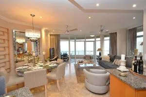 703 Oyster Schelles - by Stay in Umhlanga - Durban