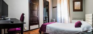 Standard Single Room with Shower room in La Posada De La Magistral