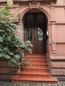 Haus Mittendrin - 葡萄酒之路上的诺伊施塔特