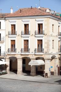 Casa Don Fernando hotel, 
Caceres, Spain.
The photo picture quality can be
variable. We apologize if the
quality is of an unacceptable
level.