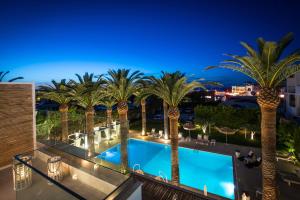 Drossia Palms Hotel and Nisos Beach Suites Heraklio Greece