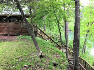 Hide Away Cabin