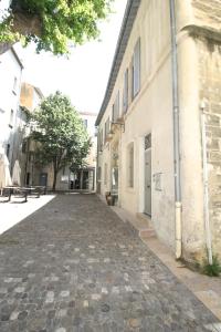 Appartements Studios entre le Pont d' Avignon et le Palais des Papes : photos des chambres