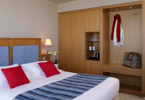 Kyma Suites Beach Hotel Rethymno Greece