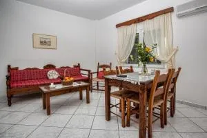 Alexandros Apartments - Mírthios