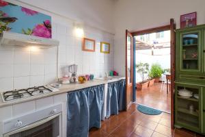 At Kalsa Quiet Flowered Terrace! Free Parking! Ideal for remote working!