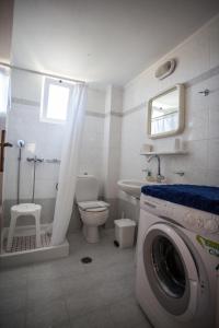 Alexandros Apartments