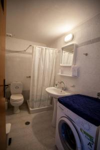 Alexandros Apartments