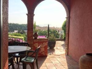 Two-Bedroom Apartment with Balcony and Terrace room in Apartaments Can Gibert