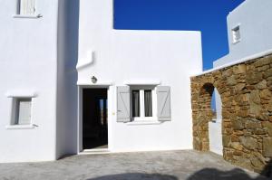 Minimal Houses Myconos Greece