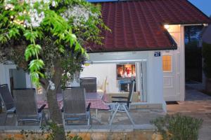 Sunny Cottage