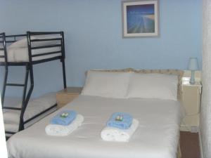 Family Room with Shower room in Bamford House Hotel