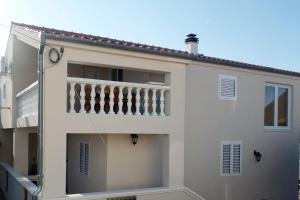Apartments Emina