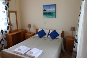 Zenovia Garden House